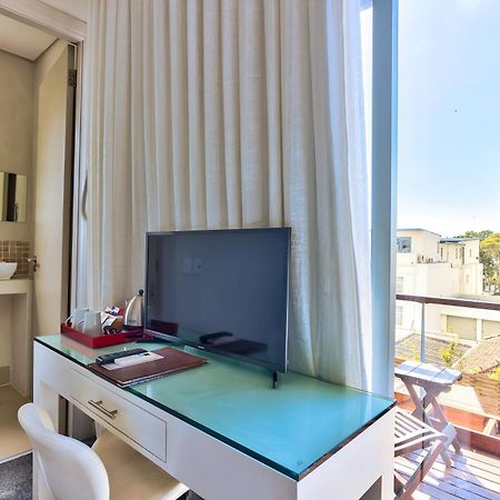 The One 8 Hotel In Green Point - Solar Power Кейптаун Екстериор снимка